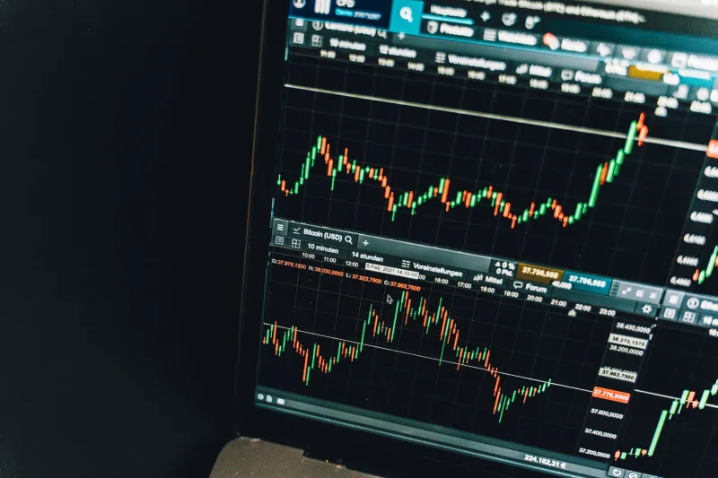 Phantom Depth: How Apparent Market Liquidity Disappears the Moment You Need It Most